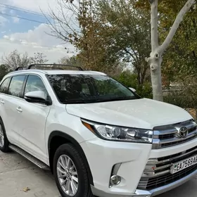 Toyota Highlander 2018