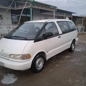 Toyota Previa 1992