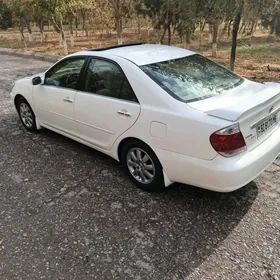 Toyota Camry 2004