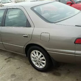 Toyota Camry 1998