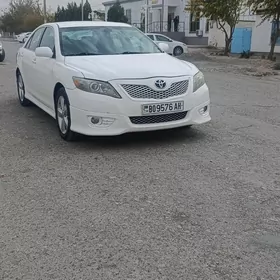 Toyota Camry 2010