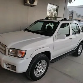 Nissan Pathfinder 2001