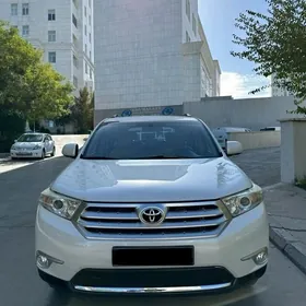 Toyota Highlander 2011