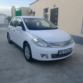 Nissan Versa 2010