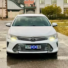 Toyota Camry 2015