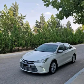 Toyota Camry 2016