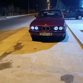 BMW 525 1990