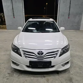 Toyota Camry 2010