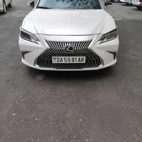 Lexus ES 350 2019