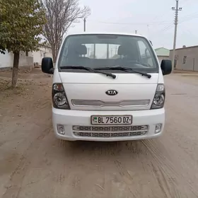 Kia Bongo 2015