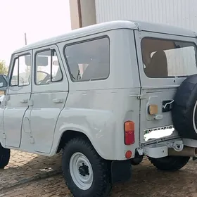 UAZ 469 2002