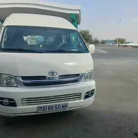 Toyota Hiace 2006