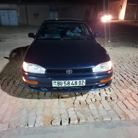 Toyota Camry 1992