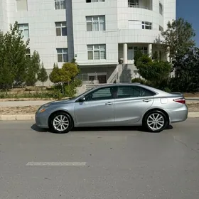 Toyota Camry 2016