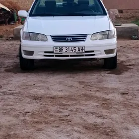 Toyota Camry 2000