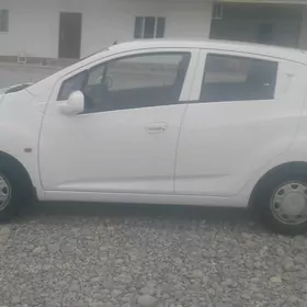 Chevrolet Spark 2012