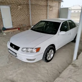 Toyota Camry 2001