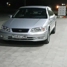 Toyota Camry 2000