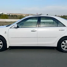 Toyota Camry 2004