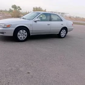 Toyota Camry 2001