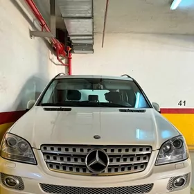 Mercedes-Benz ML350 2008