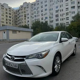 Toyota Camry 2015