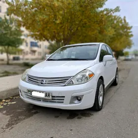 Nissan Versa 2011