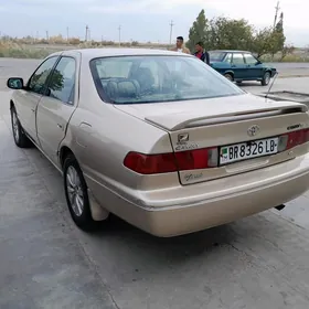 Toyota Camry 2000