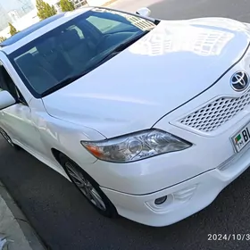 Toyota Camry 2011