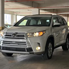 Toyota Highlander 2019