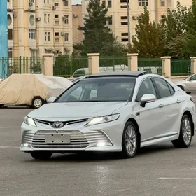 Toyota Camry 2022