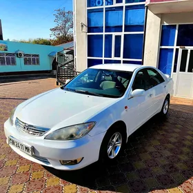 Toyota Camry 2004