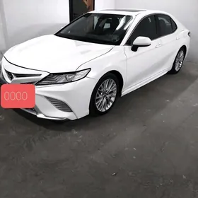 Toyota Camry 2018