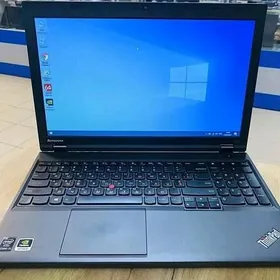 Noutbuk LENOVO i7