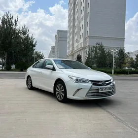 Toyota Camry 2017