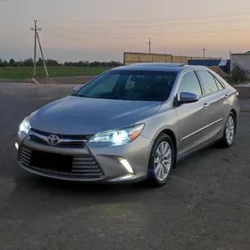 Toyota Camry 2016