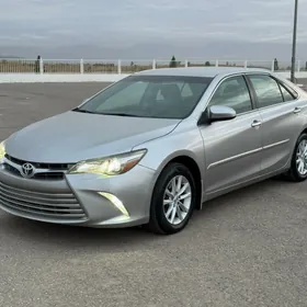 Toyota Camry 2015