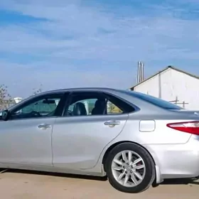 Toyota Camry 2016