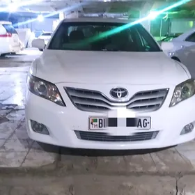 Toyota Camry 2011