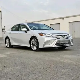 Toyota Camry 2020