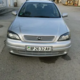 Opel Astra 2004