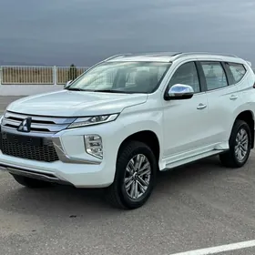 Mitsubishi Montero Sport 2023