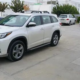 Toyota Highlander 2018