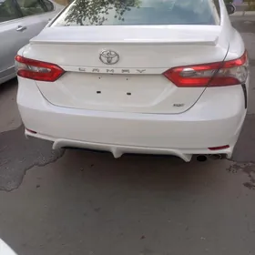 Toyota Camry 2018