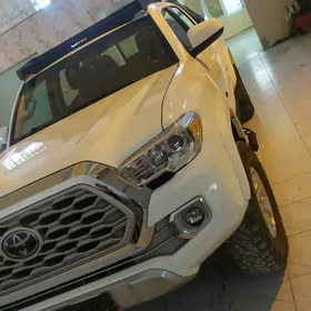 Toyota Tacoma 2019