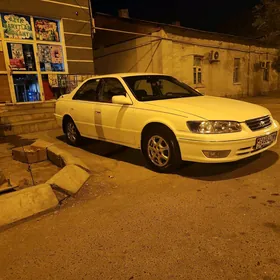 Toyota Camry 2000