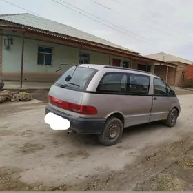 Toyota Previa 1993