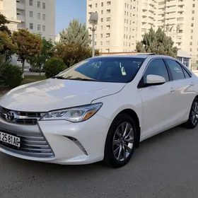 Toyota Camry 2017