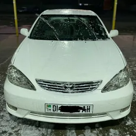 Toyota Camry 2003