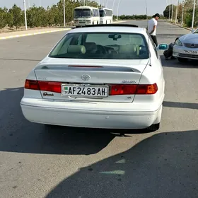 Toyota Camry 2000